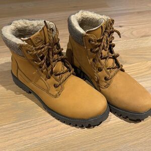Kamik Cleansport Leather Insulated Hiking Boots Size 9